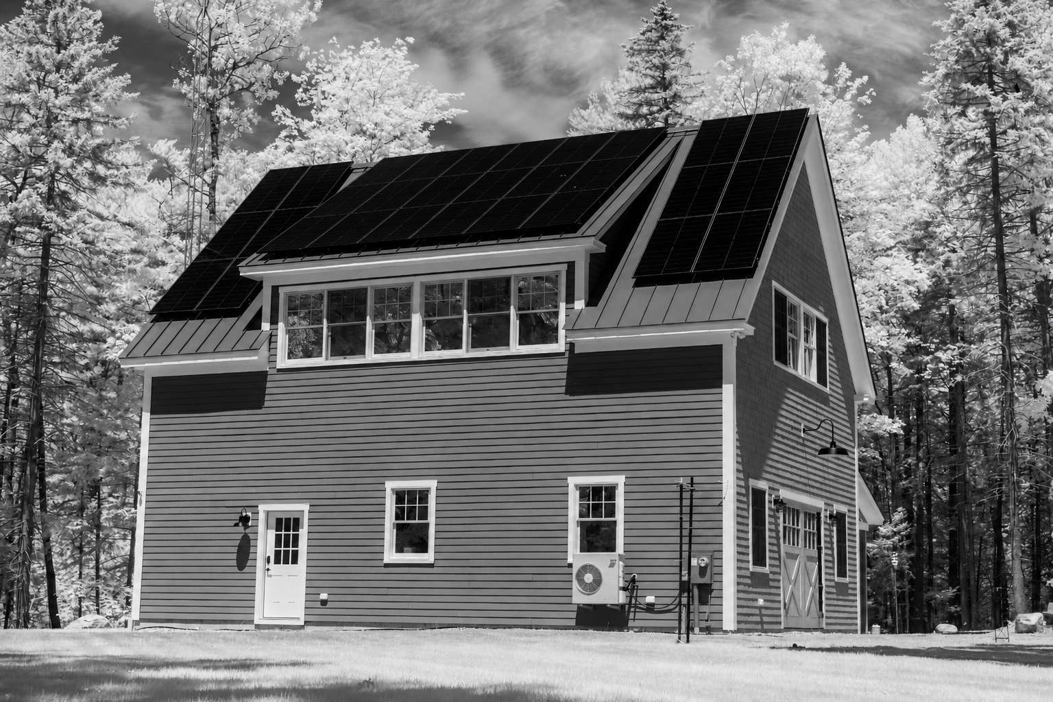 Wohnhaus mit Photovoltaik-Anlage